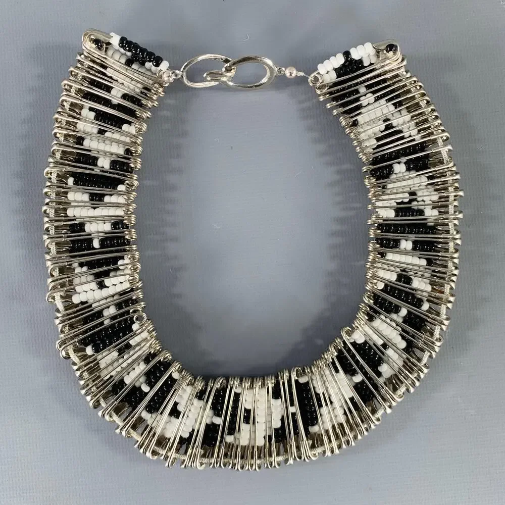 NO BRAND Silver Black White Beaded Metal Safety Pin Necklace